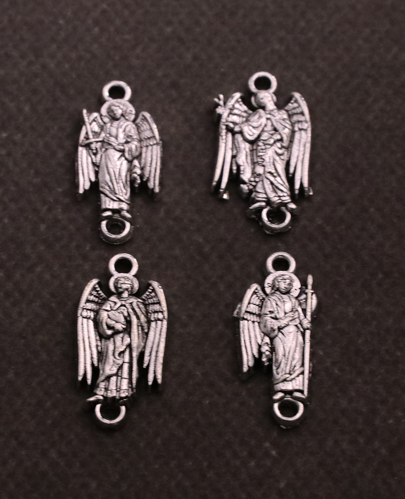4 Buah Konektor Saint Michael  - Jewelry Making Michaels ulasan dan harga